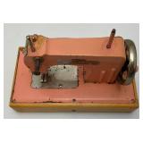 Vintage KAYanEE Sew Master Kids cSewing Machine 4 1/2" x 7" x 8 1/2"
