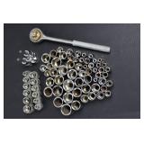 Mixed Socket Wrench Set With Ratchet