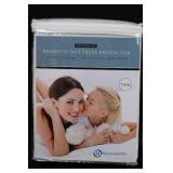 HandyLaundry Twin Waterproof Mattress Protectors (Lot of 2)