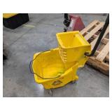 Rubbermaid Mop Bucket and Wringer Cart