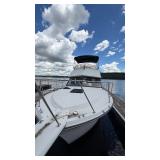 1987 Carver Yacht on the St. Croix at the Bayport Marina - No Reserve