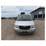 2005 Chrysler Town & Country 1 Owner!