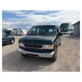 2001 Ford E150