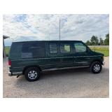 2001 Ford E150