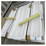 Pallet of 12 light fixtures