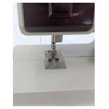 Mending Machine - Singer Tiny Tailor 1100A