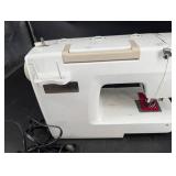 Husqvarna Viking HUSKYSTAR E20 Sewing Machine