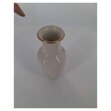 Crowning touch vase, made in Japan