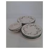 Pfaltzgraff Winterberry & Assorted Decorative Dinnerware Mixed Lot
