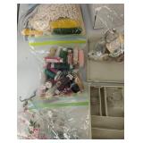 Vintage Singer & Greist Sewing Notions Estate Mixed Lot