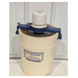 Vintage Handyfreeze Electric Ice Cream Freezer