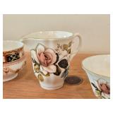 (2) Royal York Bine China Creamer and Sugar Bowl + (2) Royal Grafton Bone China Creamer and Sugar Bowl