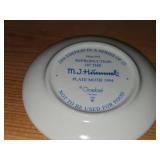Lot of (12) Goebel M.I. Hummel Annual Collectible Plates