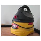 Stinger 2-Gallon Wet/Dry Vac