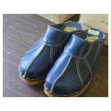 Lot of (2 Pair) Cedar SKO Wooden Shoes / Clogs