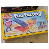 Star Wars Play-doh Action Set + Fun Factory (unopened)