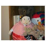 Lot of (1 Shelf) Stuff Animal Plush Toys