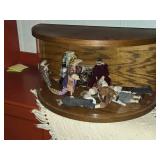 Display Box with Animal People Dollhouse Miniatures