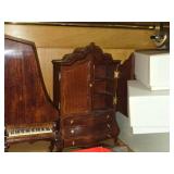 Lot of (1 Shelf) Dollhouse Miniatures