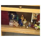 Lot of (1 Shelf) Dollhouse Miniatures and Décor