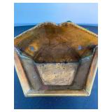 Gold metal wall planter