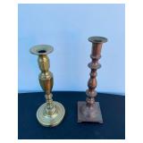 Set of 2 metal candle sticks