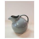 Beautiful Hail Made in the USA 633 Pitcher