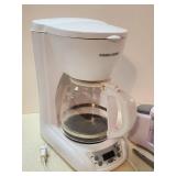 Various Kitchen Items, Electric Coffee Pot, Electric Knife, Hand Mixer and much more