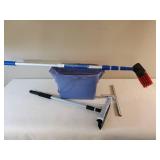 Window washing Kit Brush Squeegee, bucket