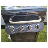 Charbroil outdoor grill Lightly used with cover