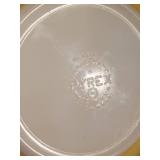 Solid Yellow Pyrex Bowl #404 No chips or cracks