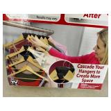 New Pack of 18 Ruby Space Triangles For Closet Organization