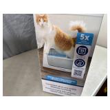 Brand New Petsafe Scoopfree Self-Cleaning Litter Box