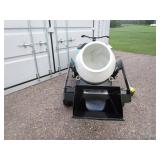 Future Mt 800 Mixer Buggy w/Bucket