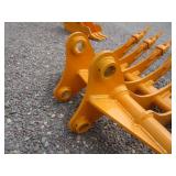 Future Cat 305 Excavator 32" Rake w/Teeth