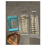 Vintage Kitchen Gadgets, Milk Carton Handholder Racks Heart Mold