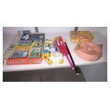 Huckleberry Hound Puzzles, Step Master Box, Hot Water Ceramic Children