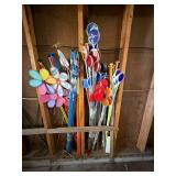 Lot Including Approx. Driveway Markers, Reflectors & Pinwheels