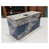 Vintage Blue White Ceramic Flower Brick Frog Vase Scenic Decor