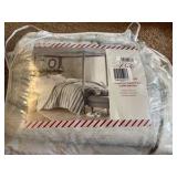 North Pole Trading Company Reversible Carved Faux Fur Comforter Full/Queen Size, Frosted Faux Fur, Reverses to Faux Mink Machine Washable