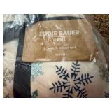 Printed Cotton Flannel 4-Pc. Sheet Set, Queen Sized Snowflake Holiday Theme