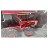 International 4366 Tractor, 1:32, Like New in Box