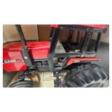 Ertl Case International 2594 Tractor