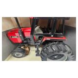Ertl Case International 2594 Tractor