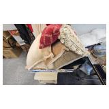 Lot of Throw Pillow, nice condition