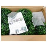 HOMCOM 39.4 in. Set of 2 Decorative Artificial Plants, Topiary Ball-shaped Boxwood Trees in Pot, Fake Plants