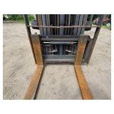 1999 Nissan C3500  LP Forklift