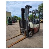 1999 Nissan C3500  LP Forklift