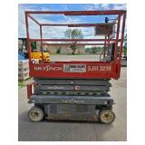 2014 SkyJack SJIII3219 Electric Scissor Lift