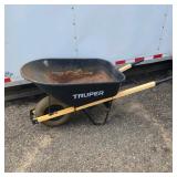 Truper Single Wheel Wheelbarrow with Steel Tray